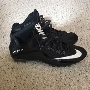 Men’s Nike Alpha black football cleats